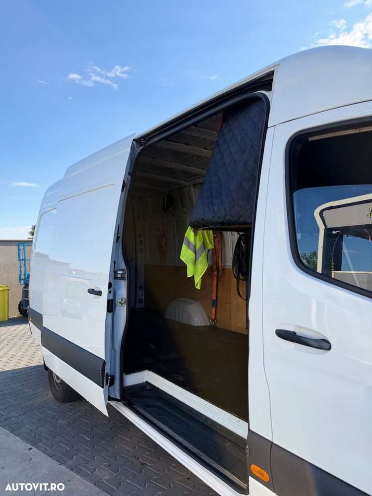Mercedes-Benz Sprinter - 5