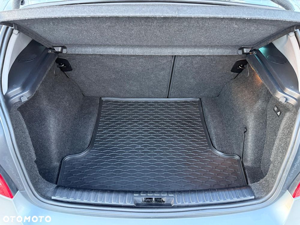 BMW Seria 1 120d DPF - 20