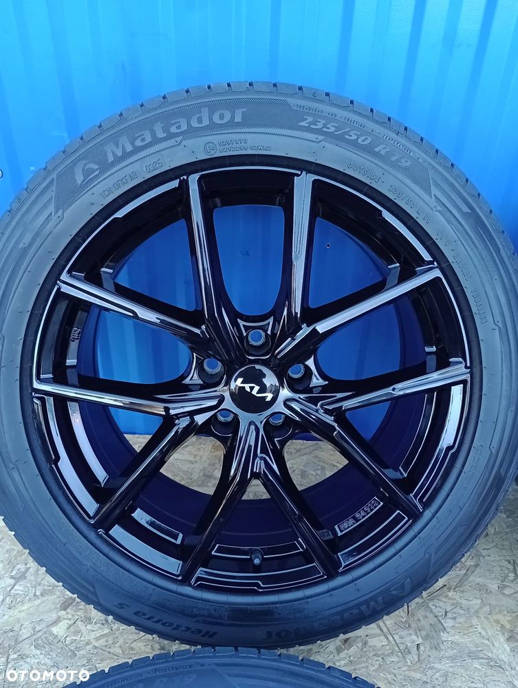 KOŁA LETNIE ALUMINIOWE KIA SPORTAGE R19 235/50 R19 99V MATADOR HECTORRA 5 0325ROK + CZUJNIKI TPMS  5X114 ET40 8J R19 - 5