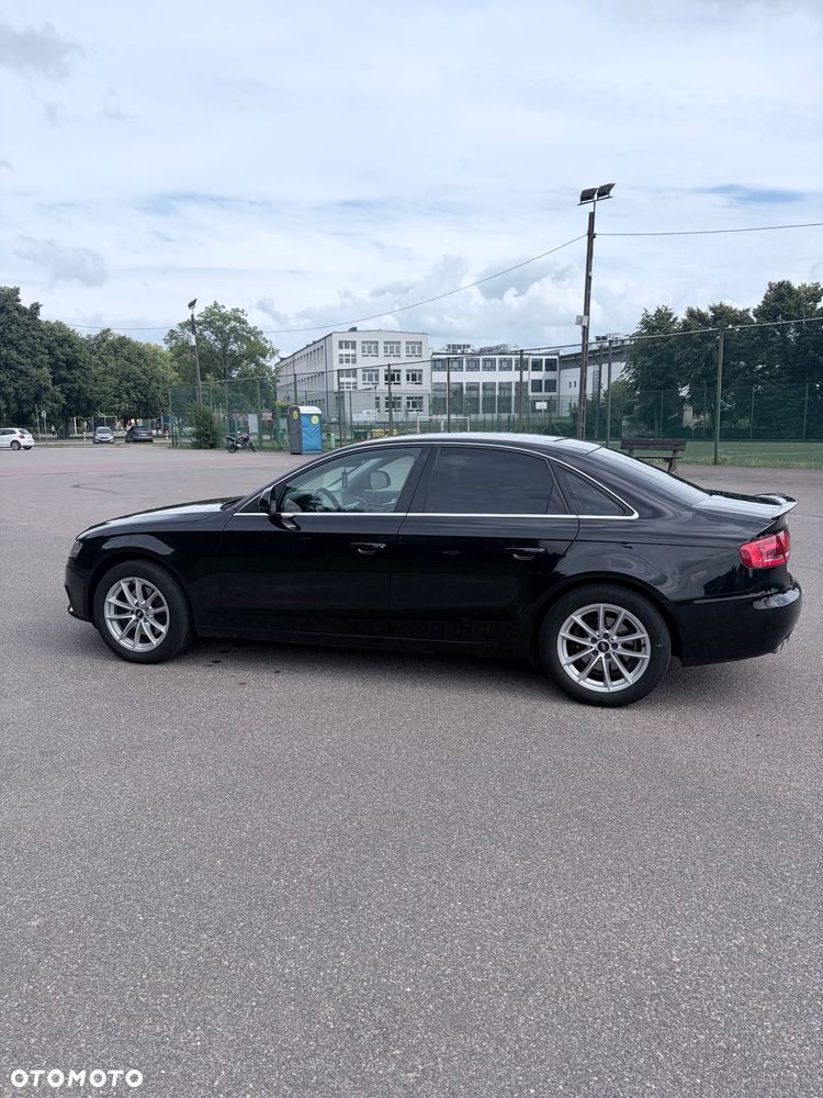 Audi A4 Limousine - 3
