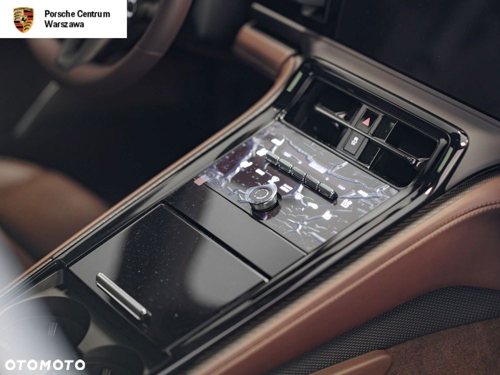 Porsche Panamera - 12