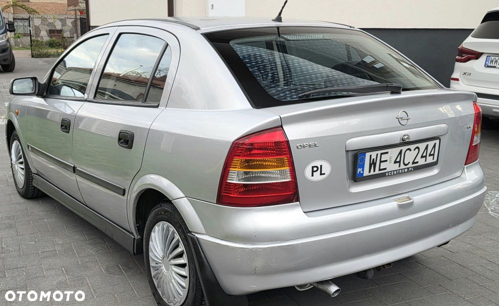 Opel Astra 1.6 GLS - 6