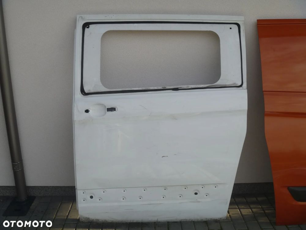 FORD TRANSIT TOURNEO CUSTOM DRZWI TYLNE LEWE SUWANE - 2