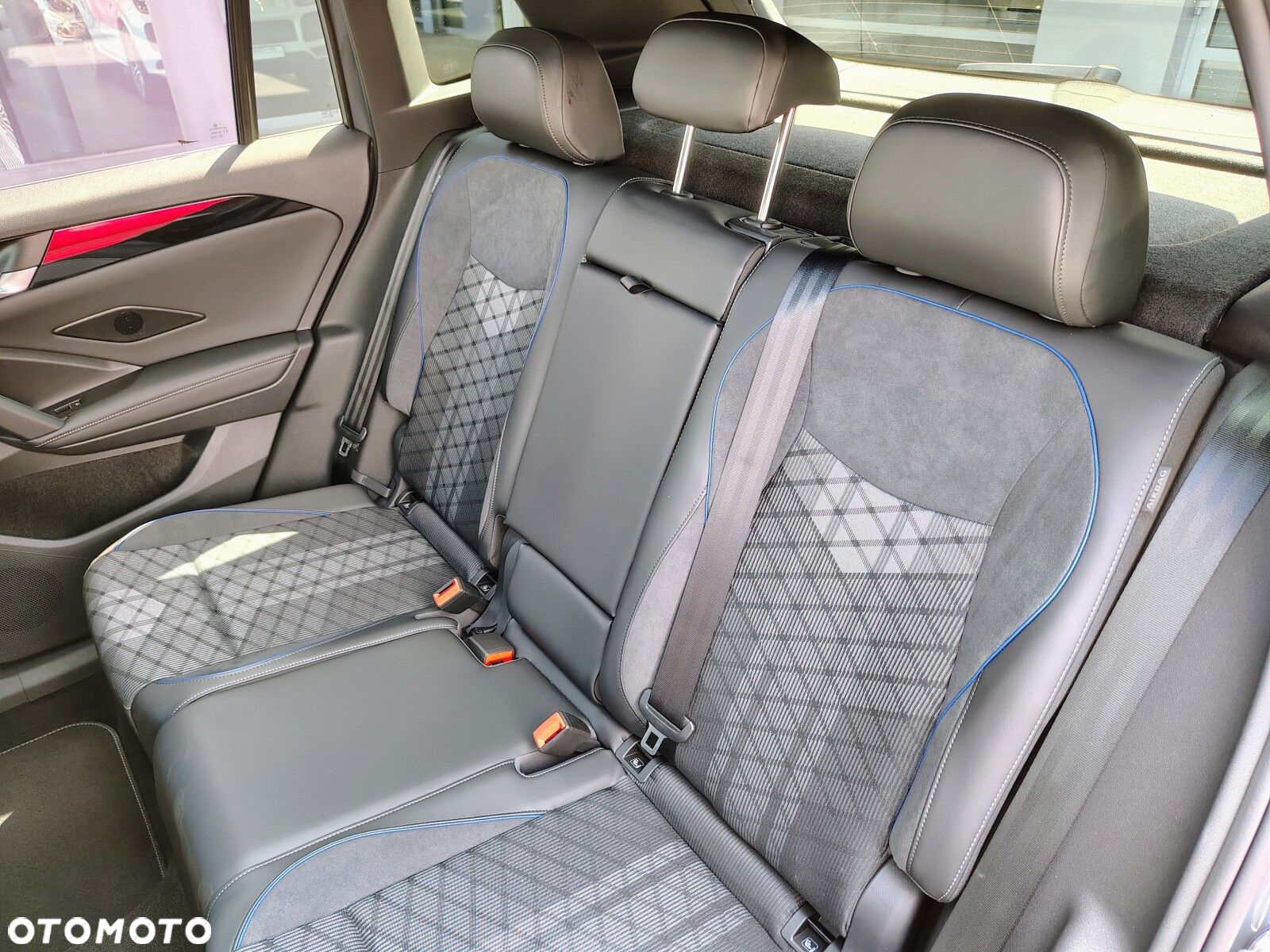 Volkswagen Tiguan - 24