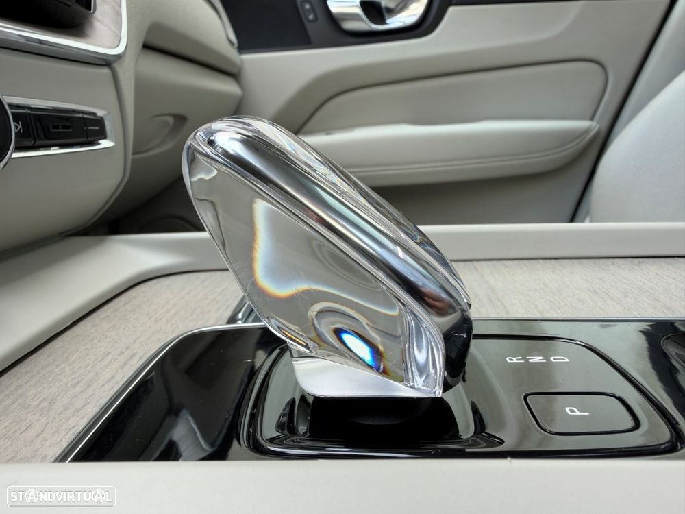 Volvo XC 60 2.0 T6 PHEV Inscription AWD - 59
