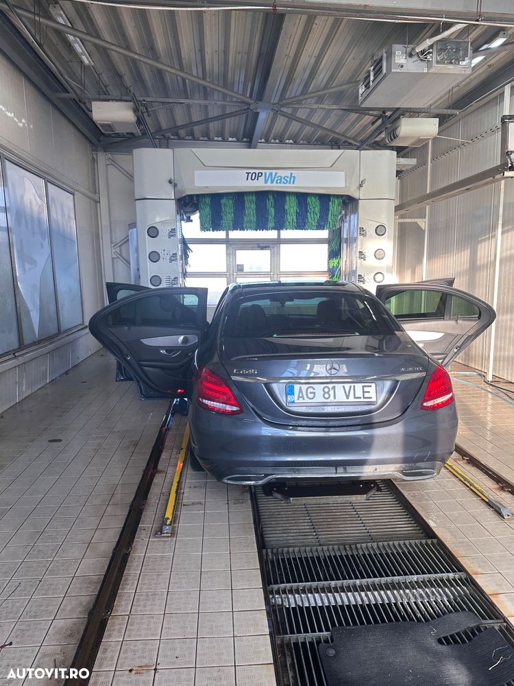 Mercedes-Benz C 220 d 4MATIC Aut. - 13