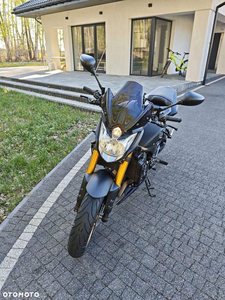 Yamaha FZ8 - 6