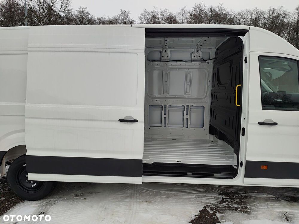 Volkswagen Crafter 35 Furgon, 2,0 TDI SCR 177KM,  6-bieg man., r.o: 4490 mm - 35