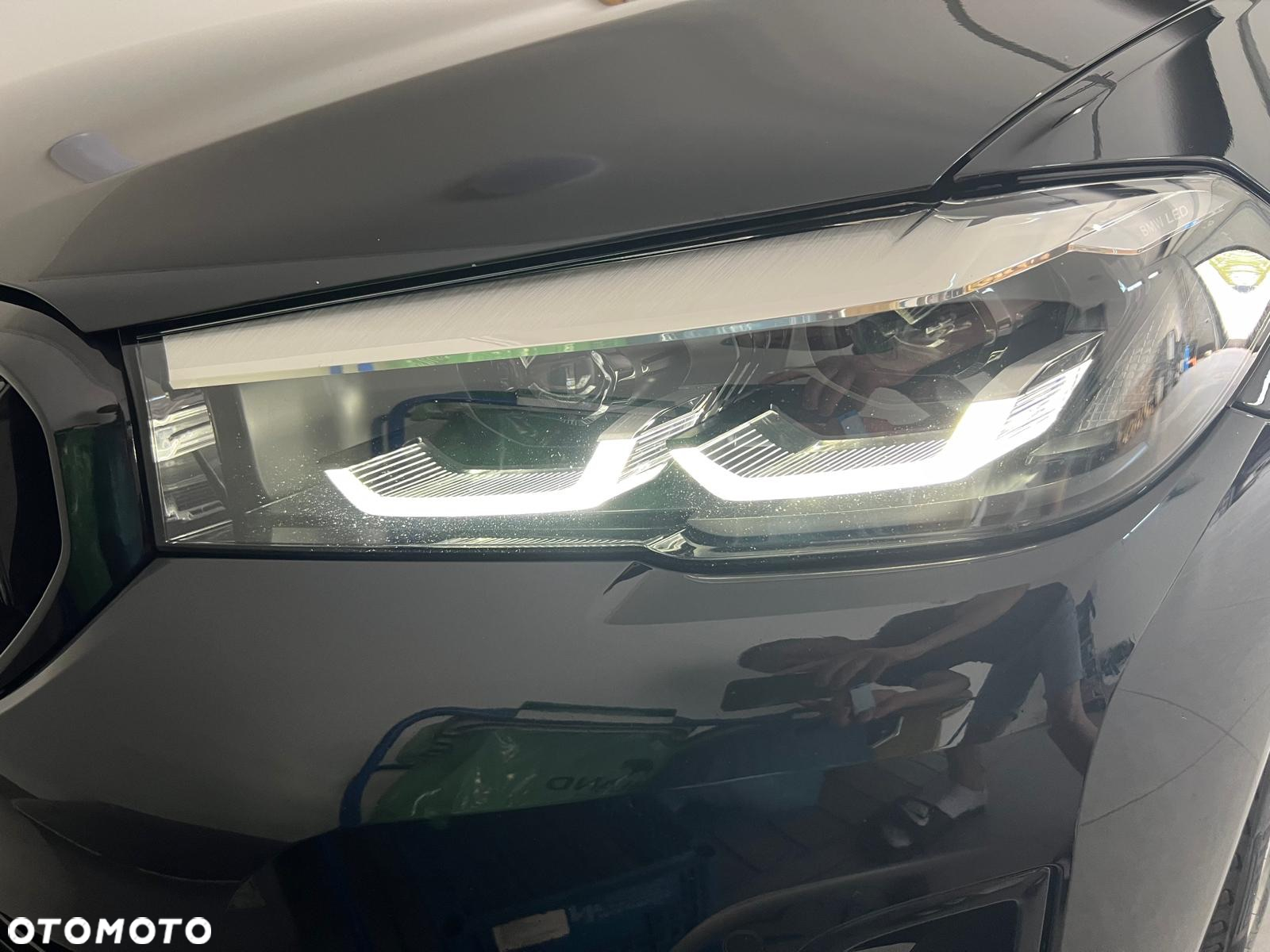 BMW Seria 5 520d Touring - 12