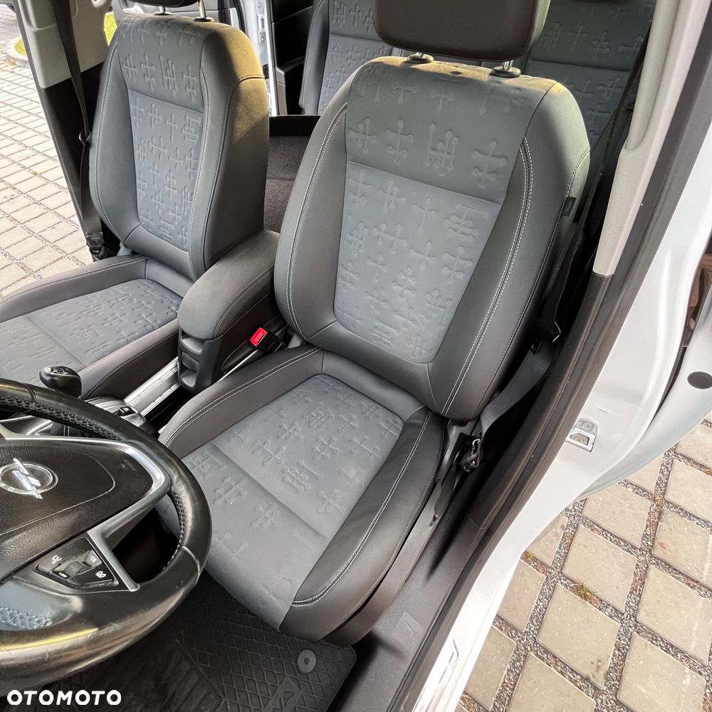 Opel Meriva 1.4 T Cosmo - 28