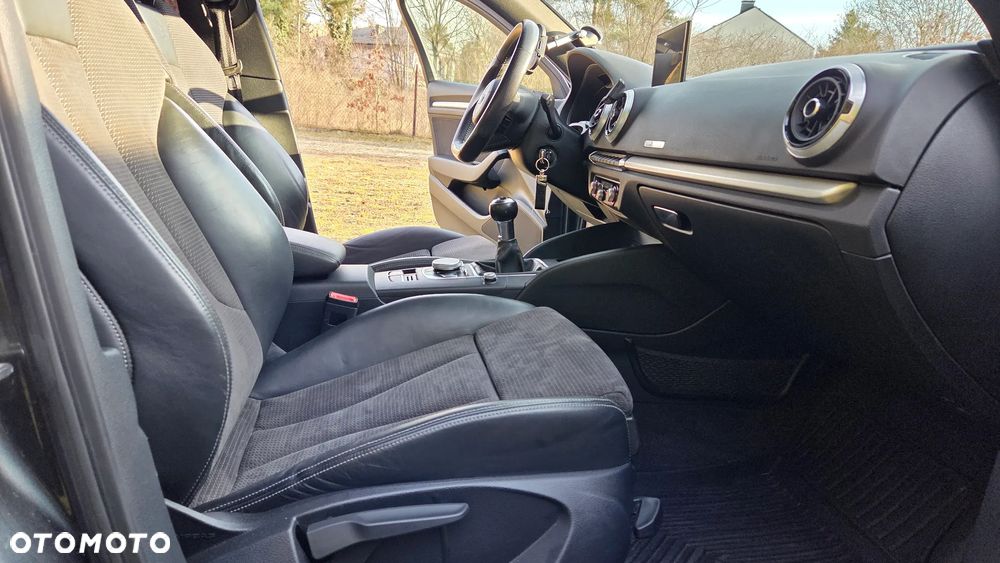 Audi A3 Sportback 1.6 TDI (clean diesel) S line Sportpaket - 28