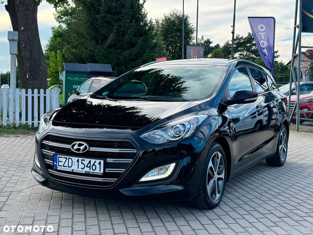 Hyundai i30 blue Kombi 1.6 CRDi DCT Passion - 3