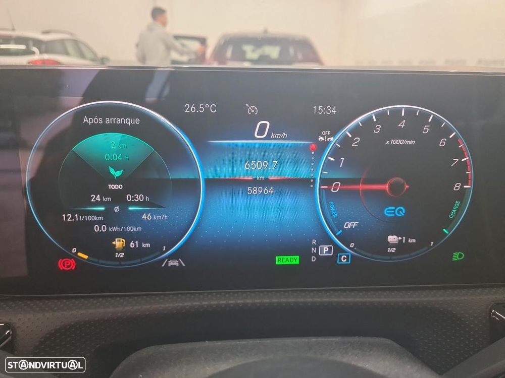 Mercedes-Benz A 250 e AMG Line - 6