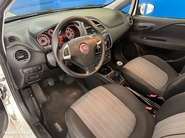 Fiat Punto 1.3 M-Jet Lounge S&S - 10