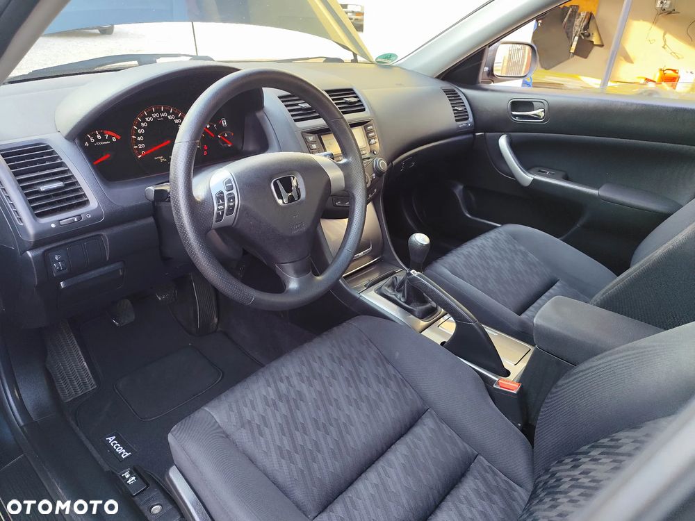 Honda Accord 2.0 i Comfort - 8