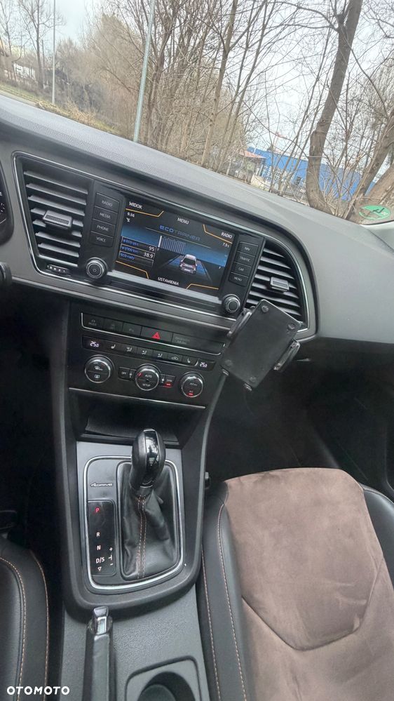 Seat Leon 2.0 TDI DPF Start&Stop DSG XCELLENCE - 22