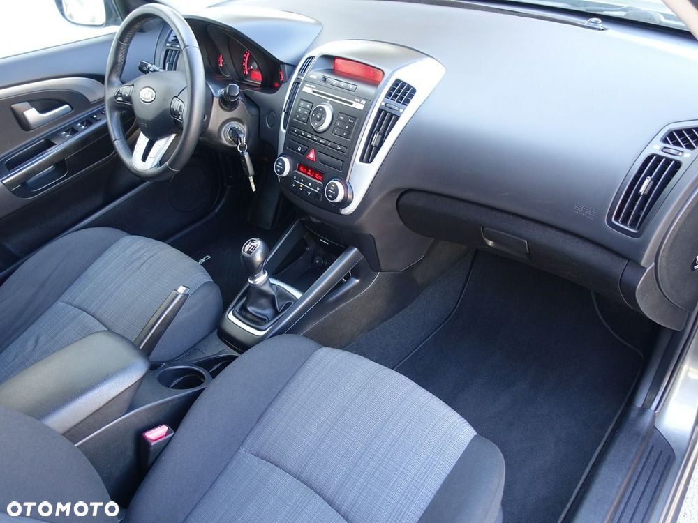 Kia Ceed 1.6 CVVT Vision - 19