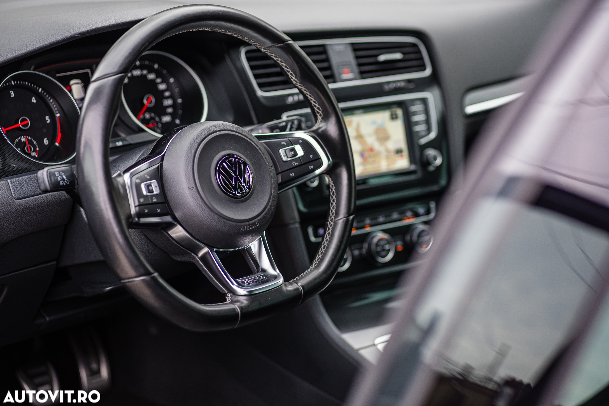 Volkswagen Golf 2.0 TDI GTD - 13