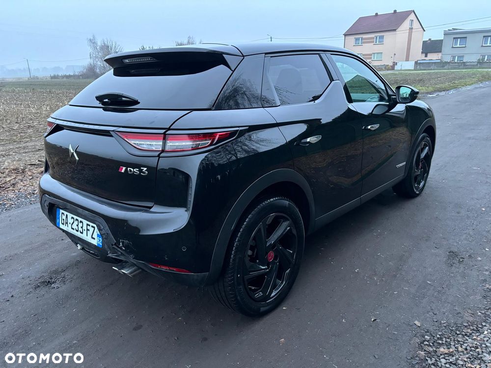 DS Automobiles DS 3 Crossback 1.2 PureTech Performance Line + - 6