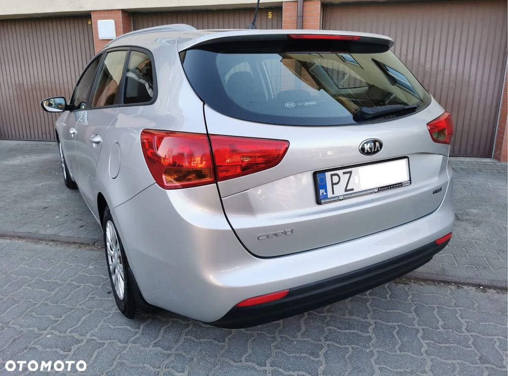 Kia Ceed 1.6 CRDi Business Line - 29