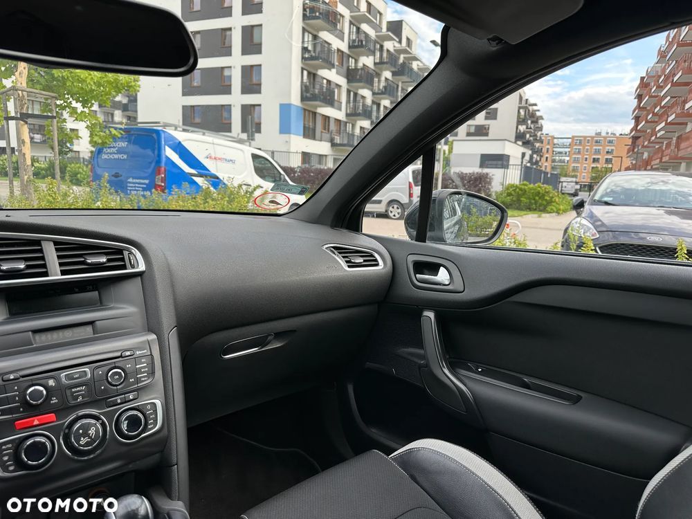 Citroën DS4 1.6 HDi SoChic - 16
