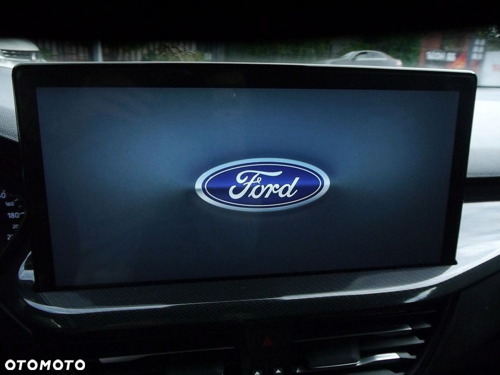 Ford Focus 1.5 EcoBlue Start-Stopp-System ST-LINE DESIGN - 25
