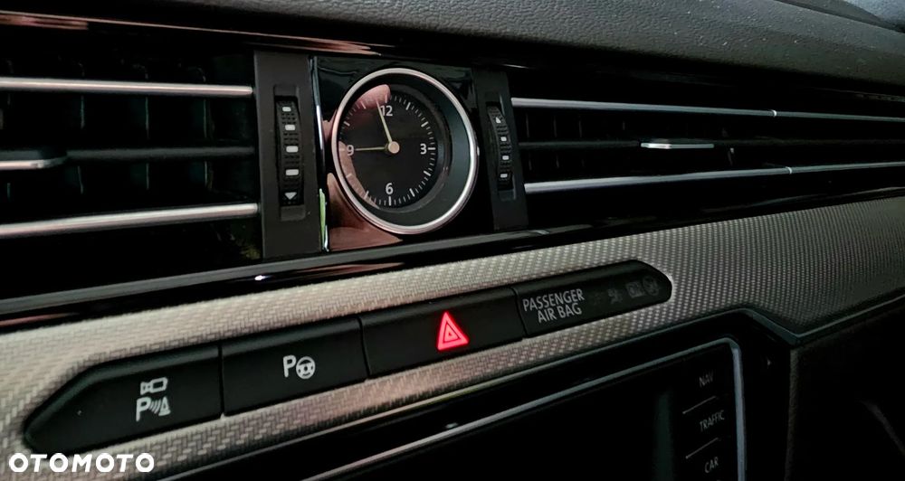 Volkswagen Passat 2.0 TDI (BlueMotion Technology) Highline - 20