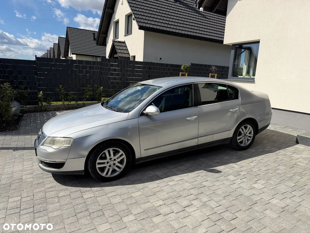 Volkswagen Passat 2.0 FSI Automatik Comfortline - 8