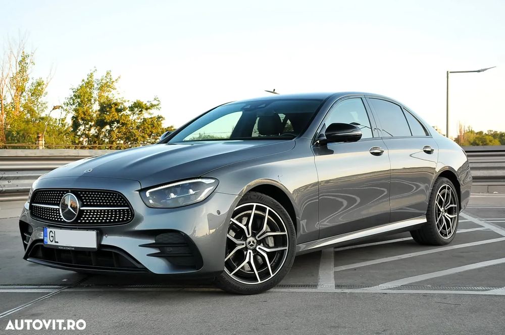 Mercedes-Benz E 300 9G-TRONIC AMG Line - 1