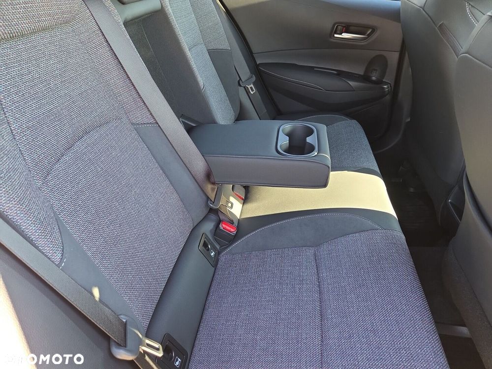Toyota Corolla 1.8 Hybrid Style - 12