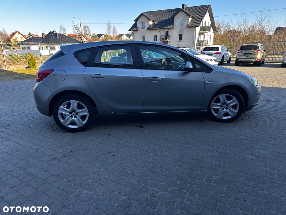 Opel Astra 1.6 Fun - 6