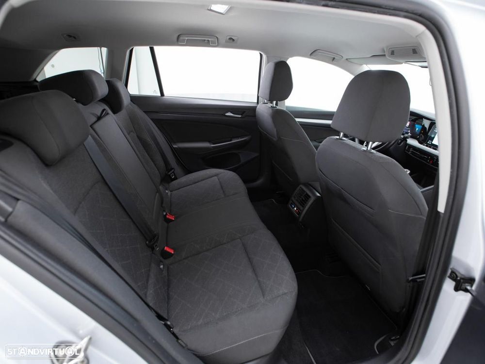 VW Golf Variant 2.0 TDi SCR - 11
