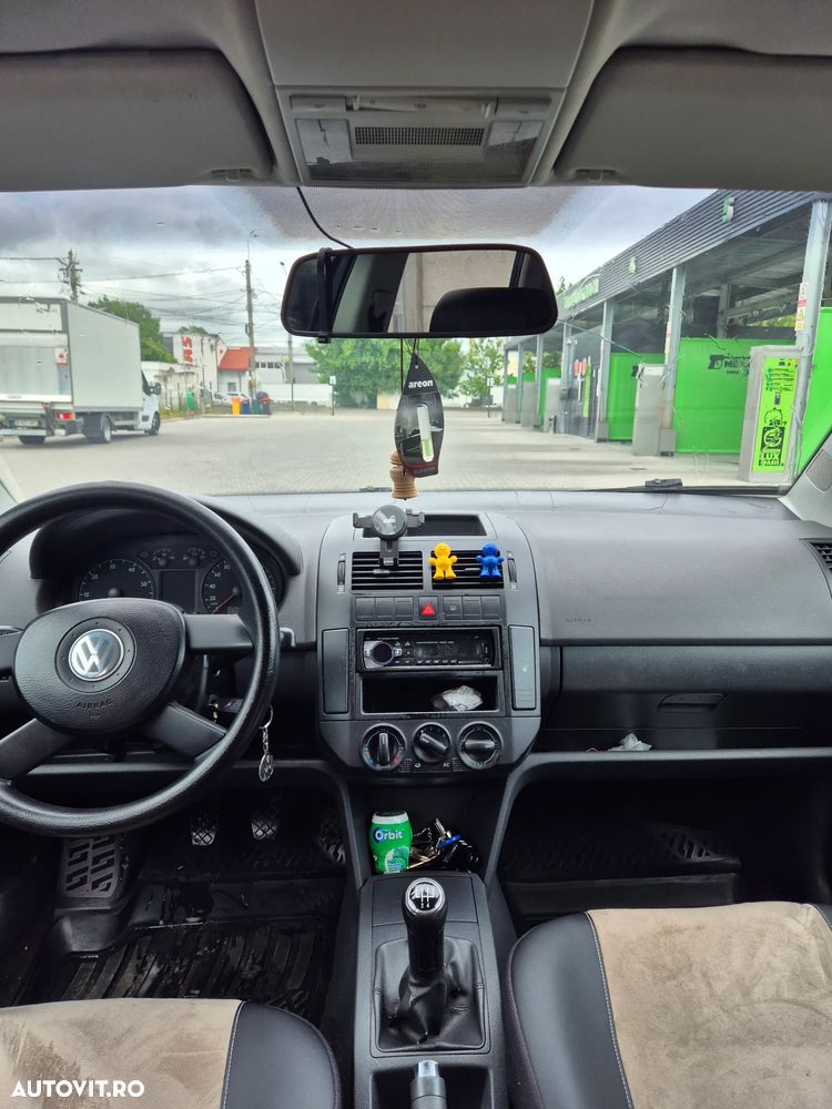 Volkswagen Polo - 12