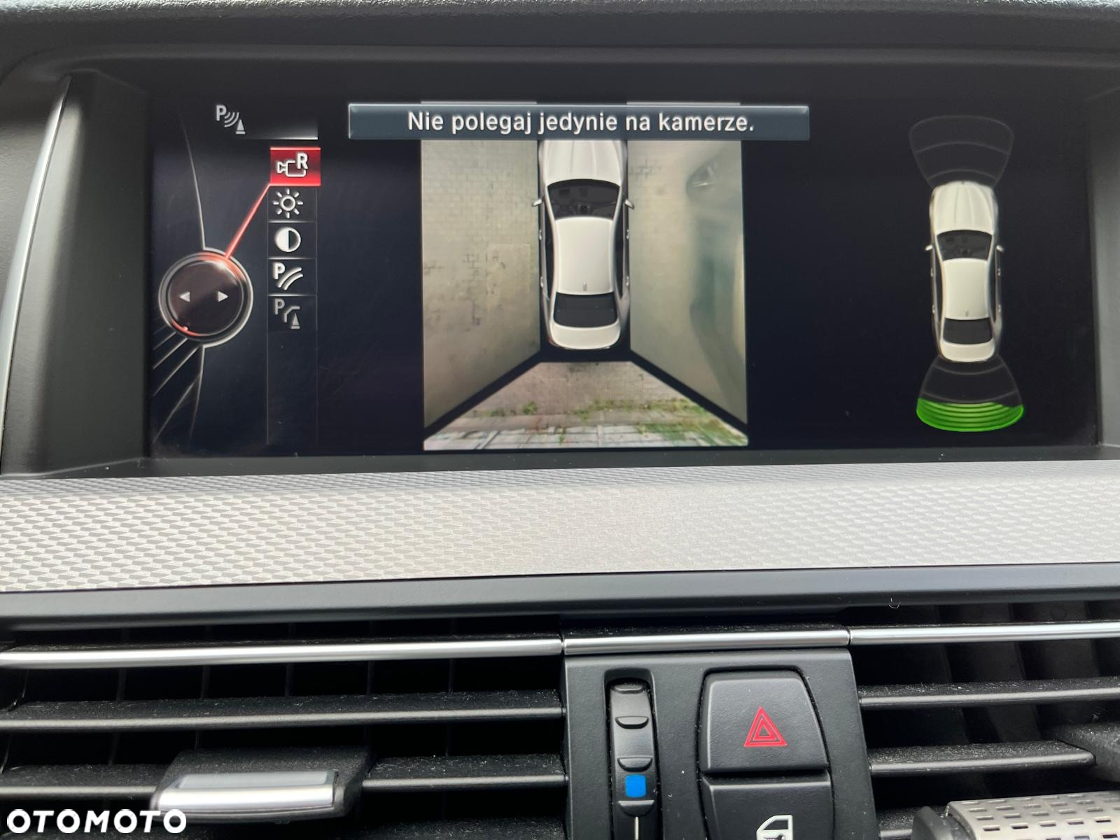 BMW Seria 5 528i xDrive - 11
