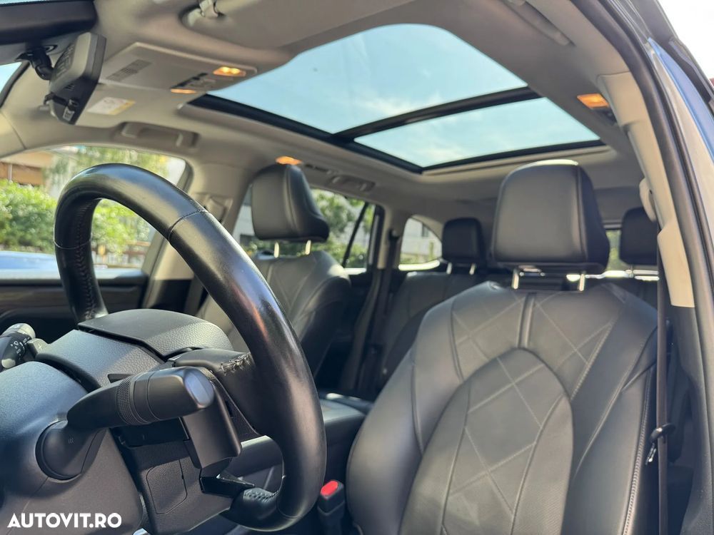 Toyota Highlander 2.5 L Hybrid Dynamic Force 248CP Luxury Pearly - 31