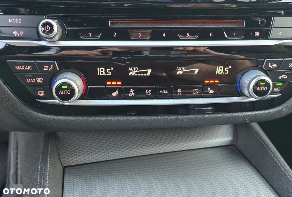BMW Seria 5 520d xDrive mHEV M Sport sport - 27