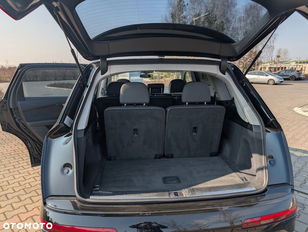 Audi Q7 - 4
