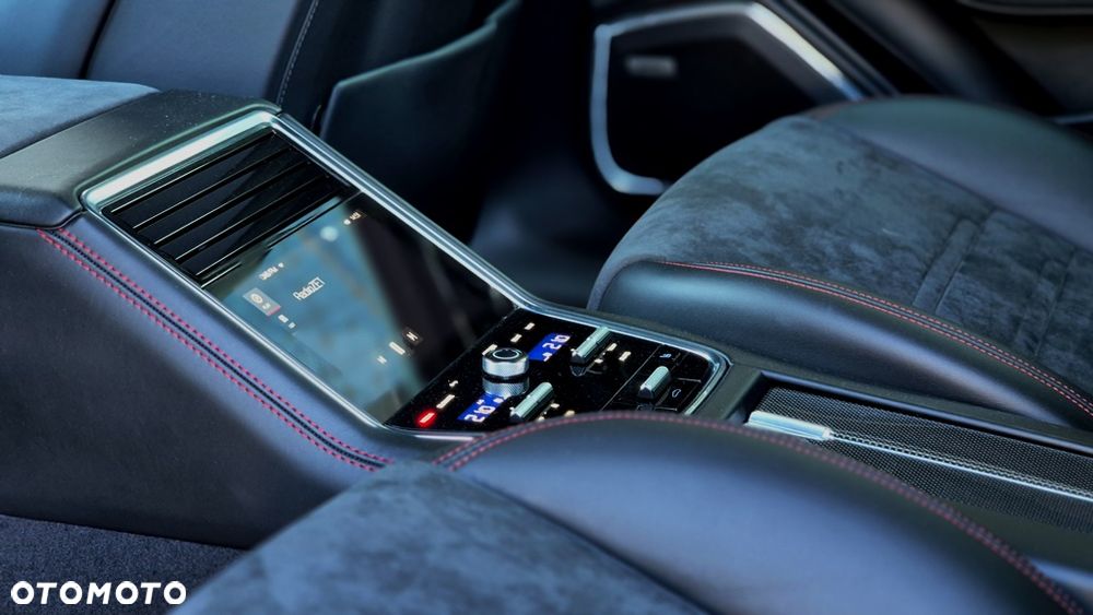 Porsche Panamera - 18