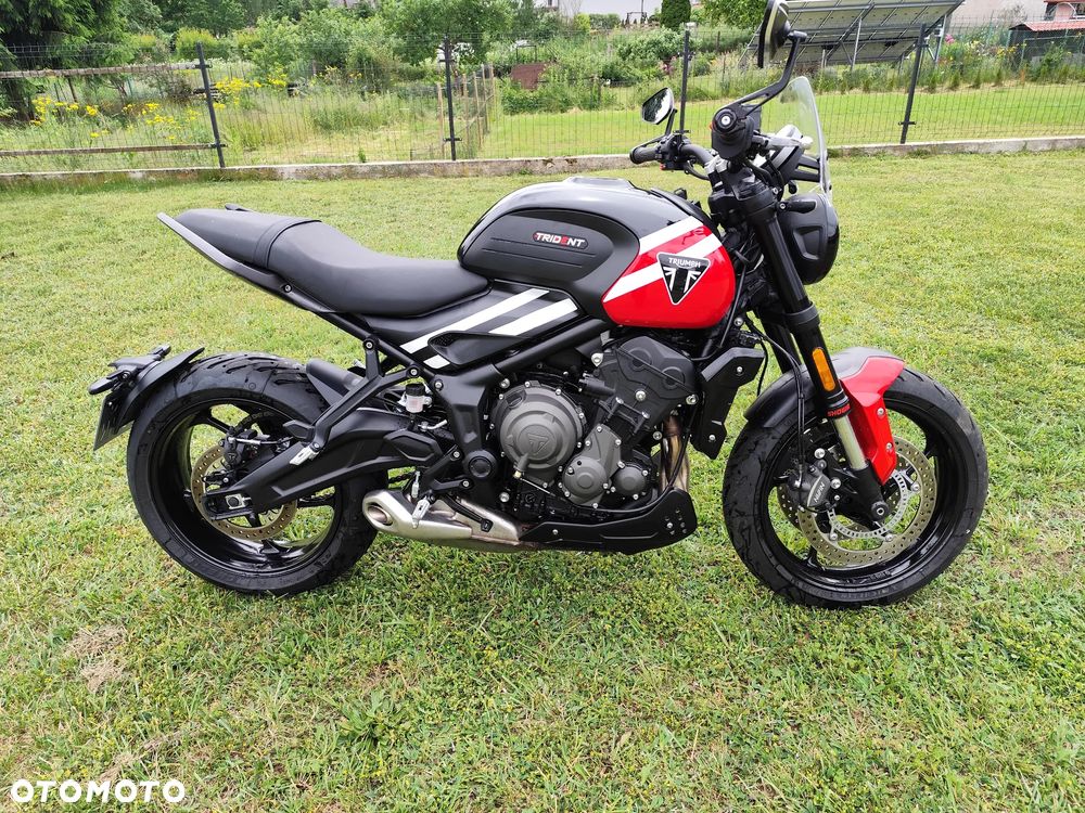 Triumph Trident - 1