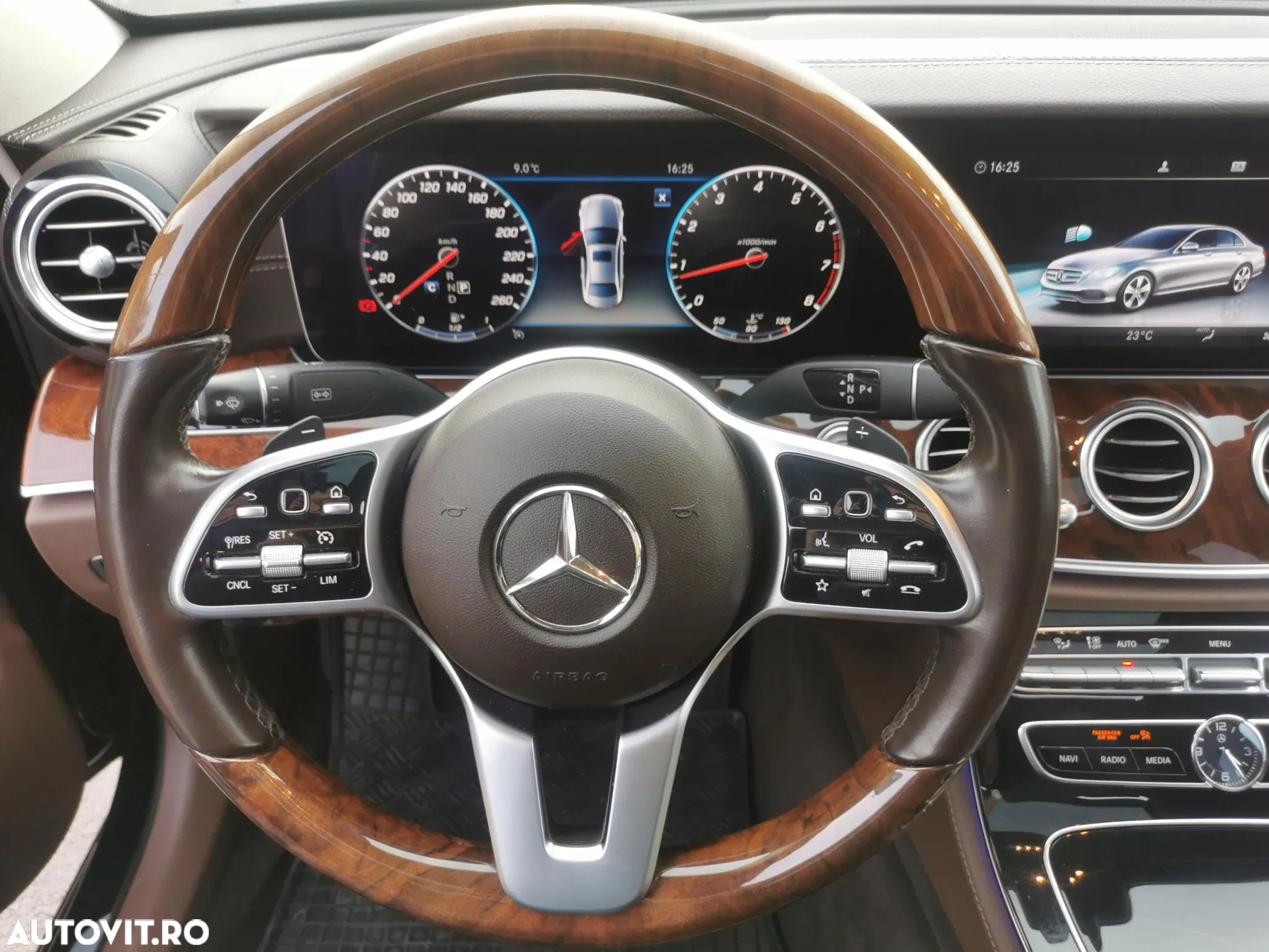 Mercedes-Benz E - 19