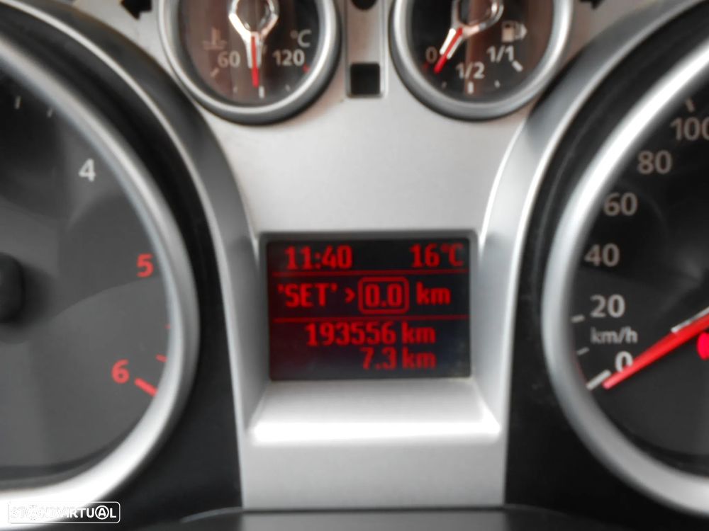 Ford Focus 1.6 TDCi ECOnetic - 11