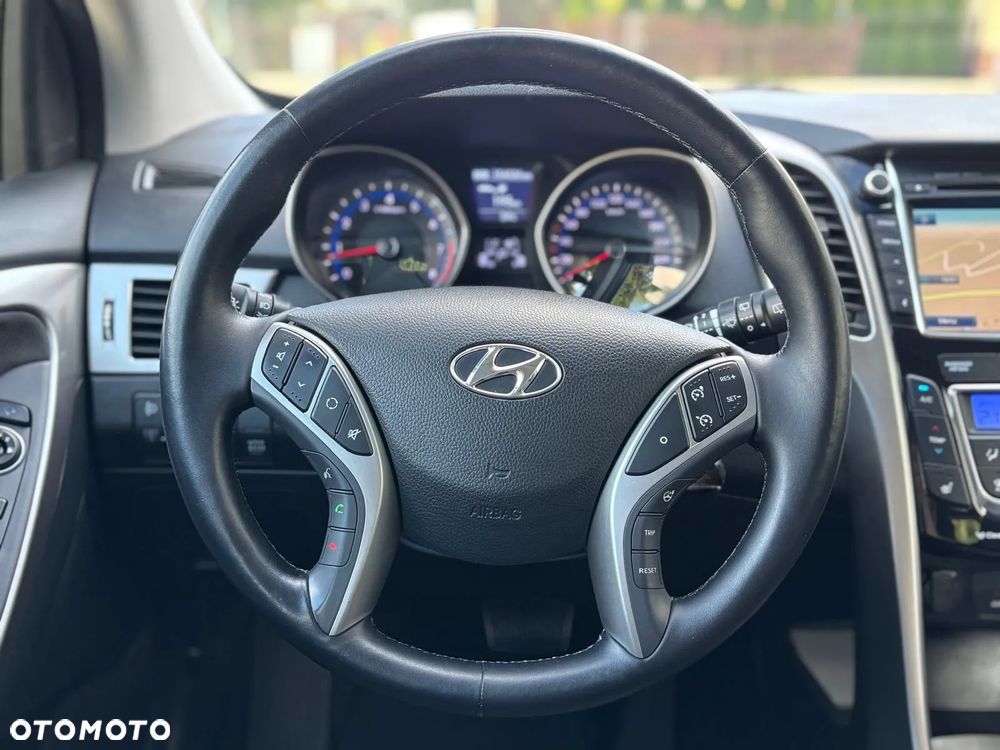 Hyundai i30 1.6 GDI Premium - 11
