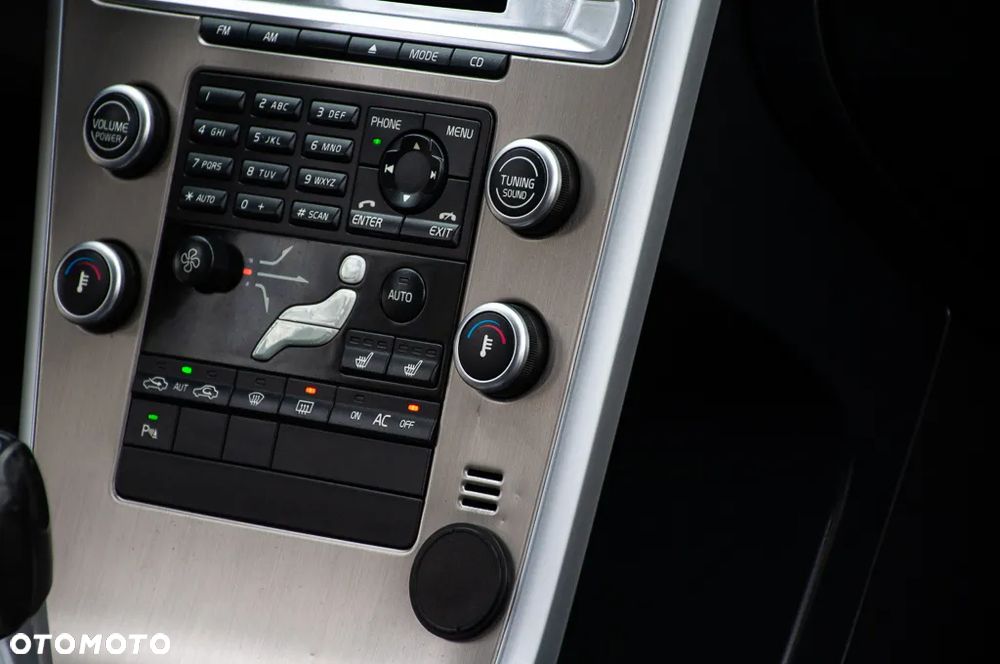 Volvo XC 60 2.4D Summum - 24