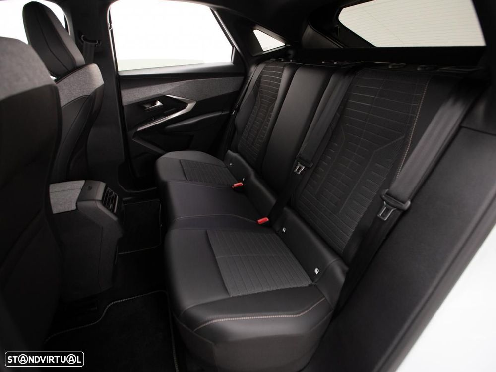 Peugeot E-3008 73 kWh Allure - 9