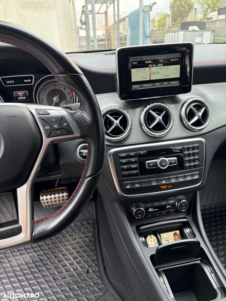 Mercedes-Benz GLA 220 CDI 4Matic 7G-DCT - 3