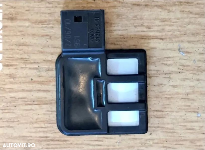 Senzor condens clima ceata parbriz Original BMW E81 E87+LCI E82 E88 E90+LCI E91+LCI E92+LCI E93+LCI E84 E89 R56+LCI R55+LCI R57+LCI R58 R59 R60 R61 - 1