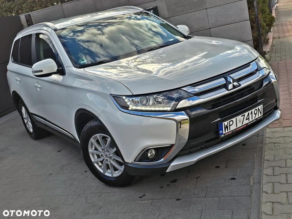 Mitsubishi Outlander 2.0 2WD Invite - 2