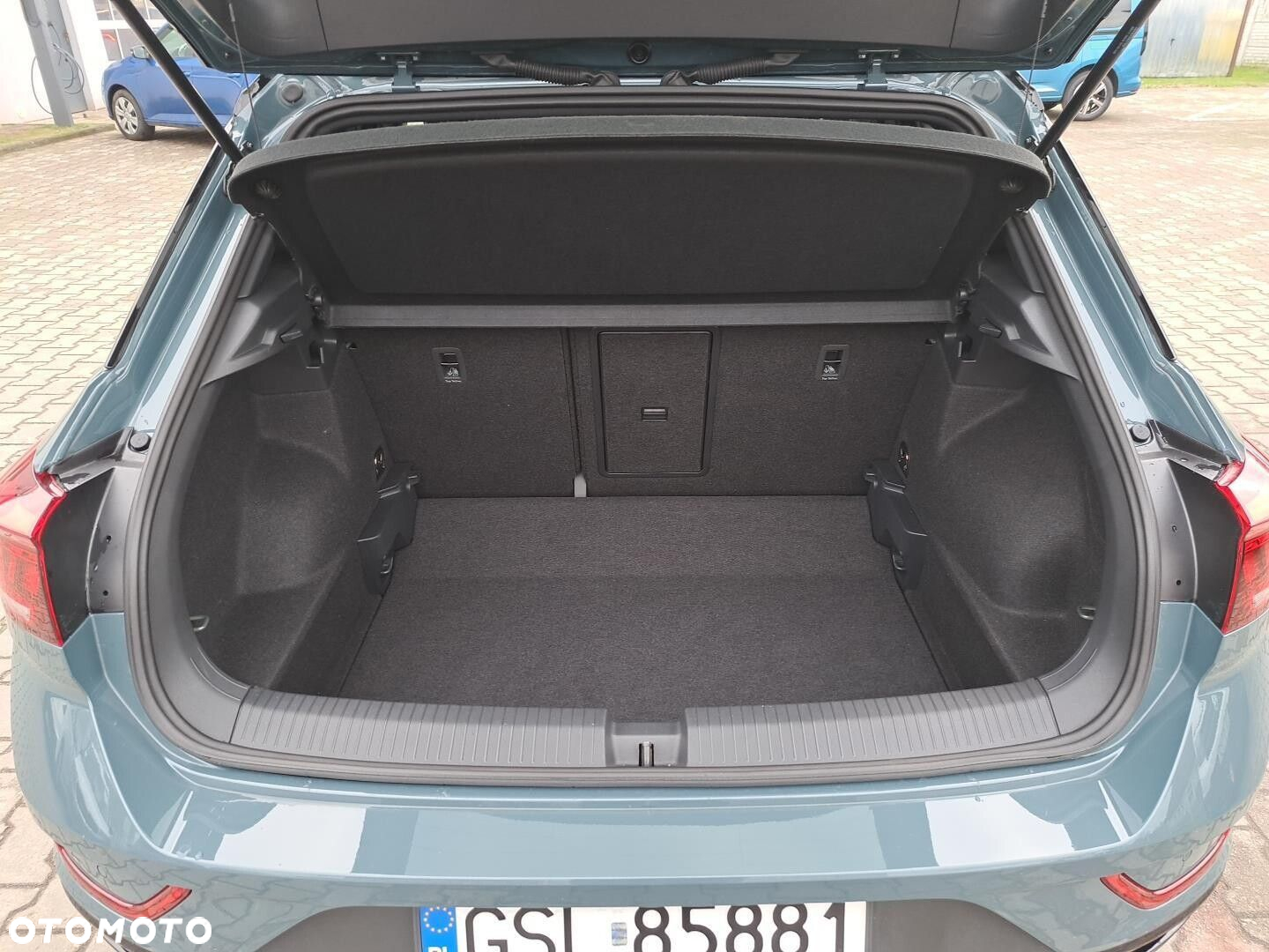 Volkswagen T-Roc - 17