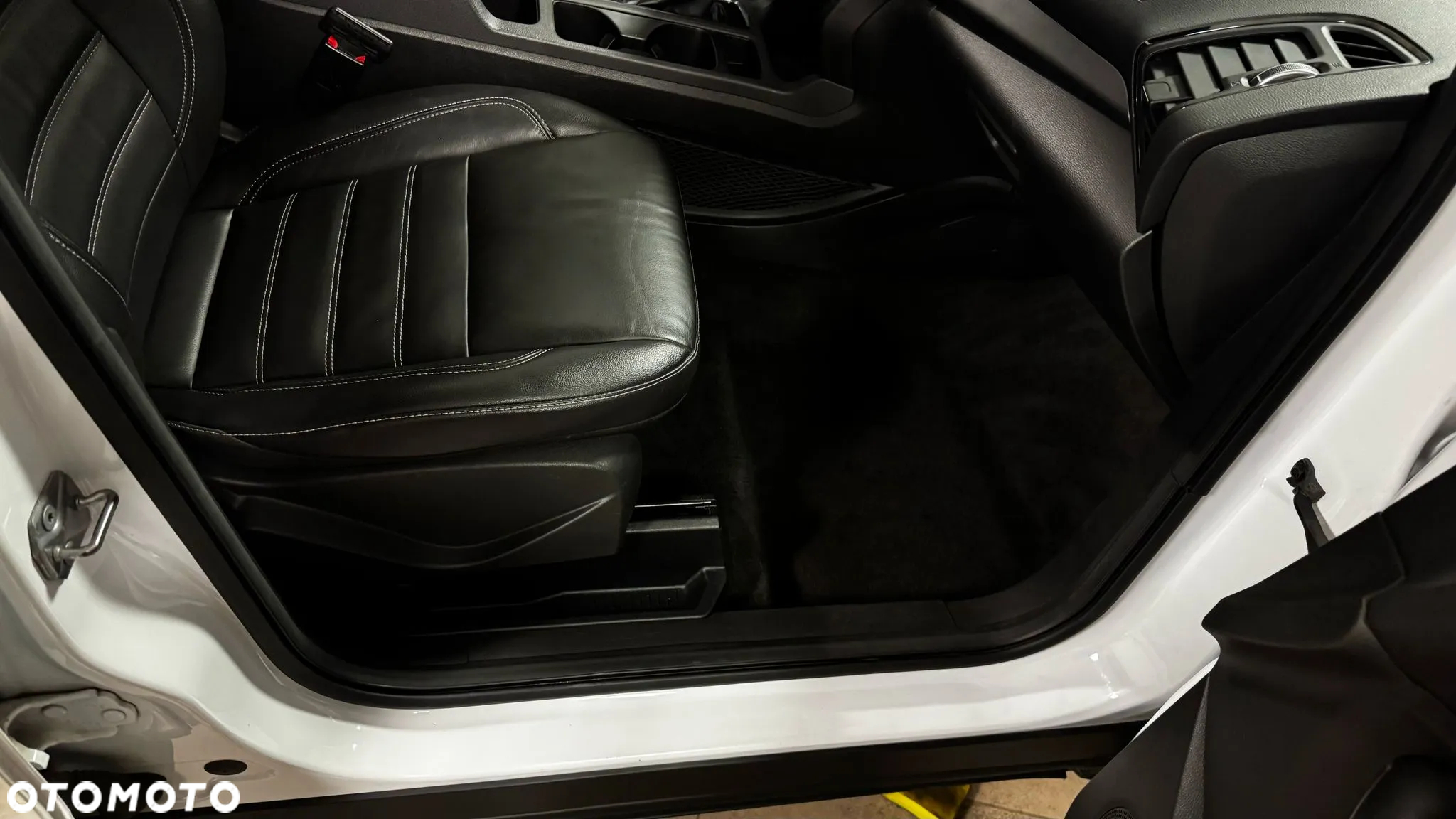 Ford Escape 1.5 EcoBoost AWD SE - 16