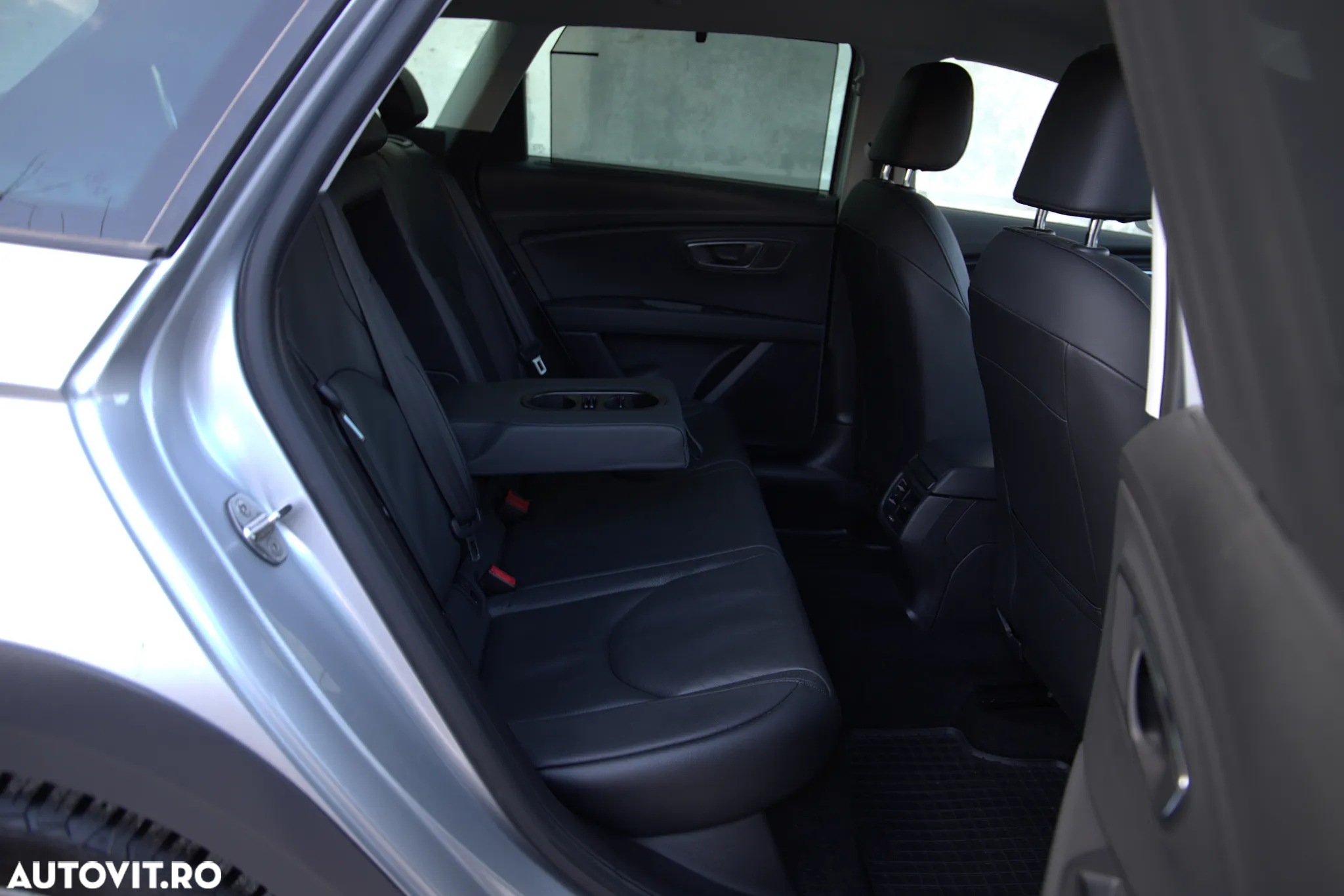 Seat Leon ST 1.6 TDI Start&Stop X-Perience - 8